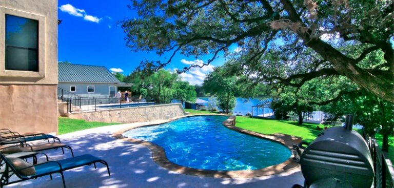 lake-lbj-lake-house-pool-03 lake-lbj-lake-house-pool-03