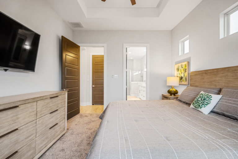 original 952568687 768x512