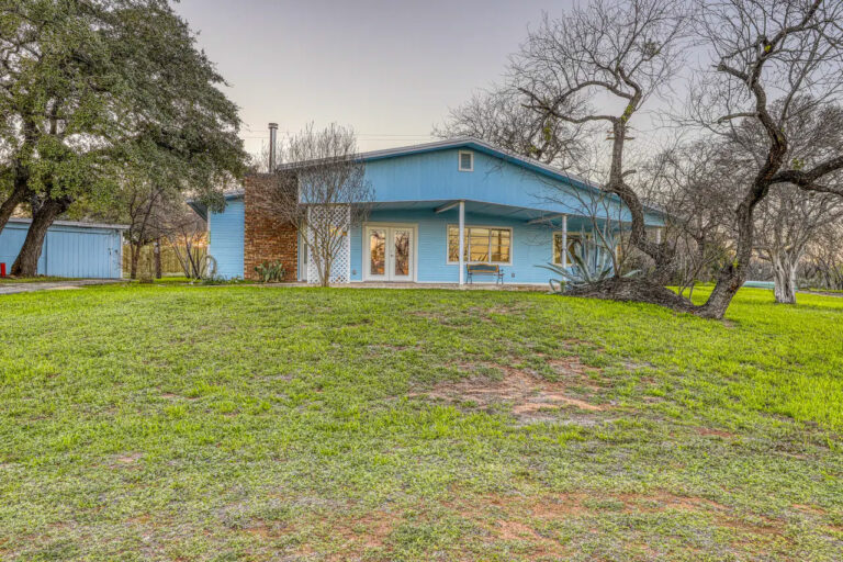 Where To Stay in The Highland Lakes of County Texas