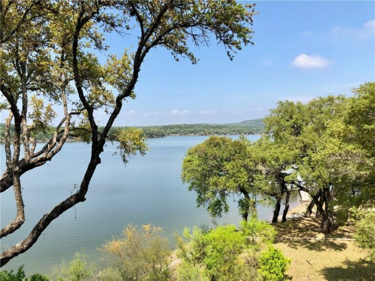 502 Harbor Drive 2 3 768x576