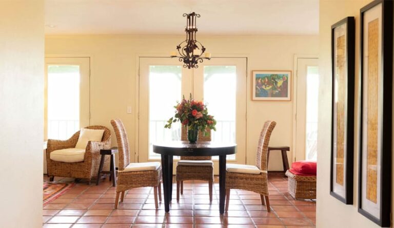 upper thicket living room 768x444