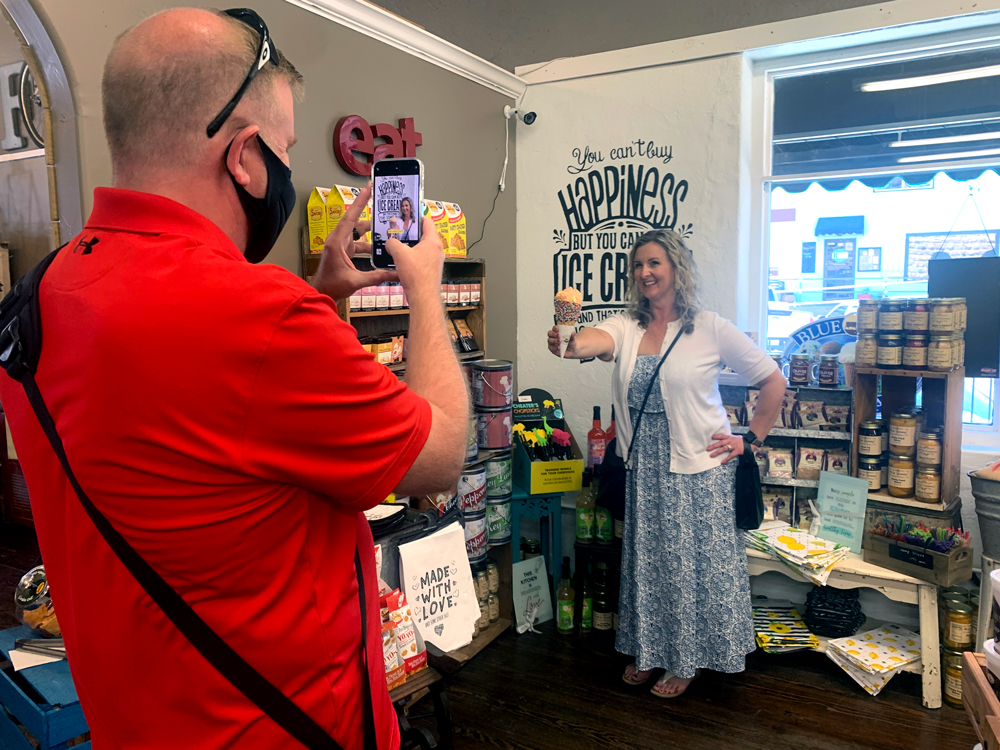 That Texas Couple visits Burnet County