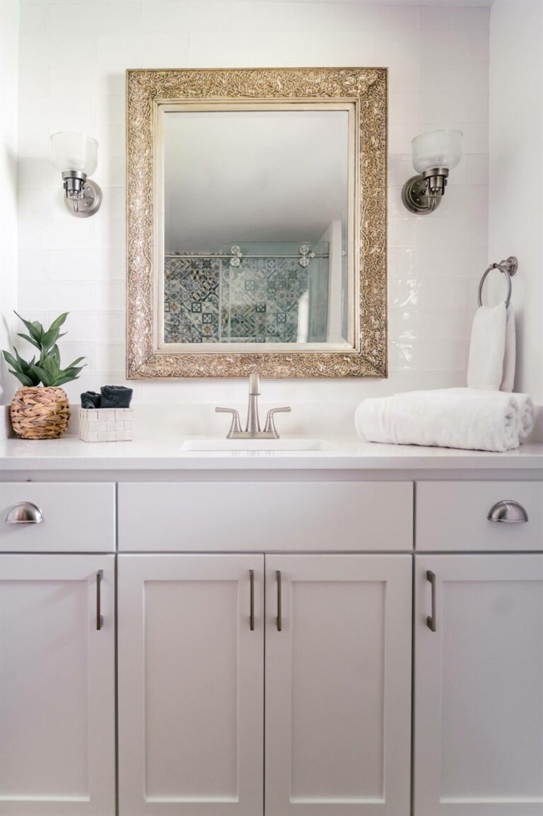 8a4b8fbf e69e 4466 be8d c60e6085f159 768x1154