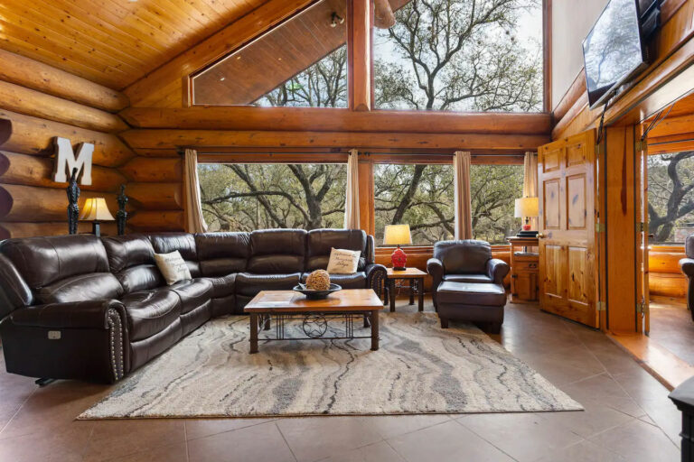 b9b01b3b 9f00 413c bd58 660c89c8a4cd 768x512