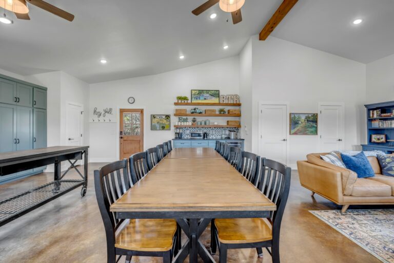 qm12vgo4c6srlsnwqps6 768x512