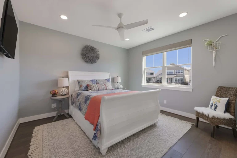 a0F4P00000RIWtMUAX 768x513