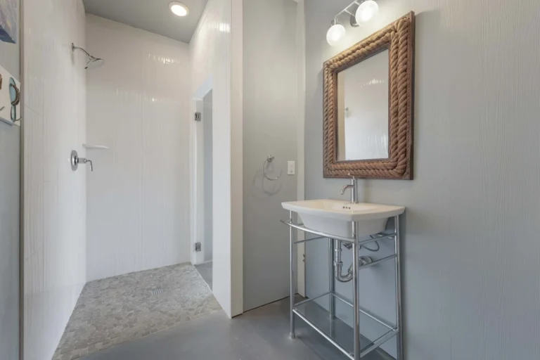 a0F4P00000RIWteUAH 768x512