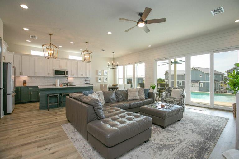 image 160901448 768x512