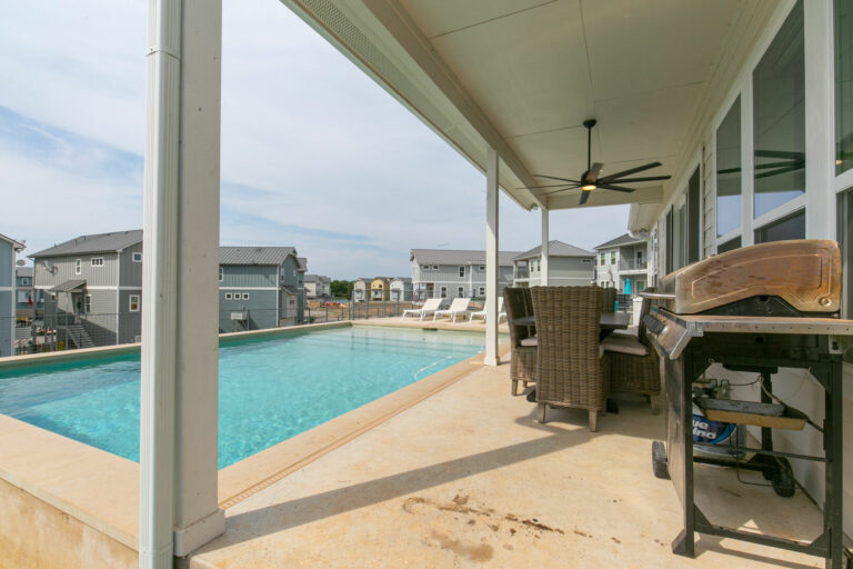 image 160901453 768x512