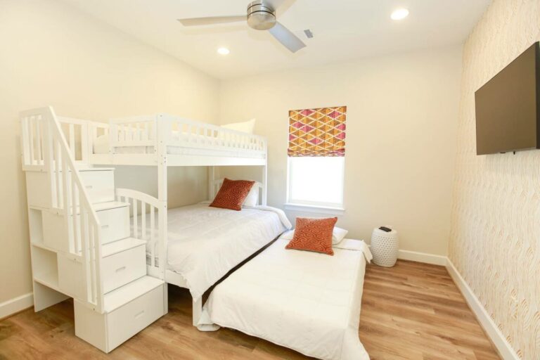 ca8dc269 ae4d 40f5 92ae d623e2e9cdfd 768x512