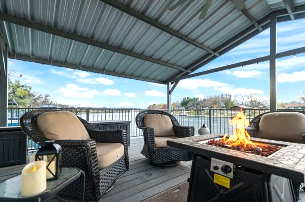 Lubinberry Lakeside on Lake LBJ