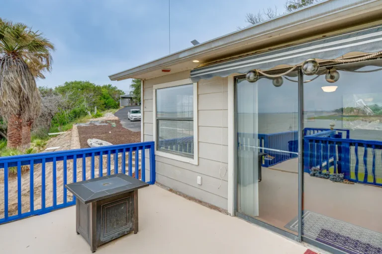 0d8c6b84 21f9 451b b910 65a33590ad51 768x512