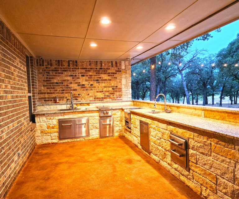 2f56e6 54a8b26115b54cd780cc6e0eb1c5feecmv2 768x640