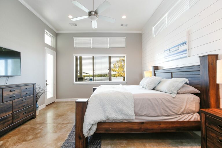 hKBd245S4y7HYA7IQiHK 768x512