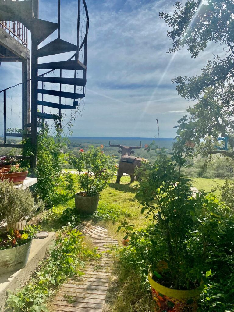 c6d0d3ad 5aaa 4f08 8821 1ffb66480fea 768x1024