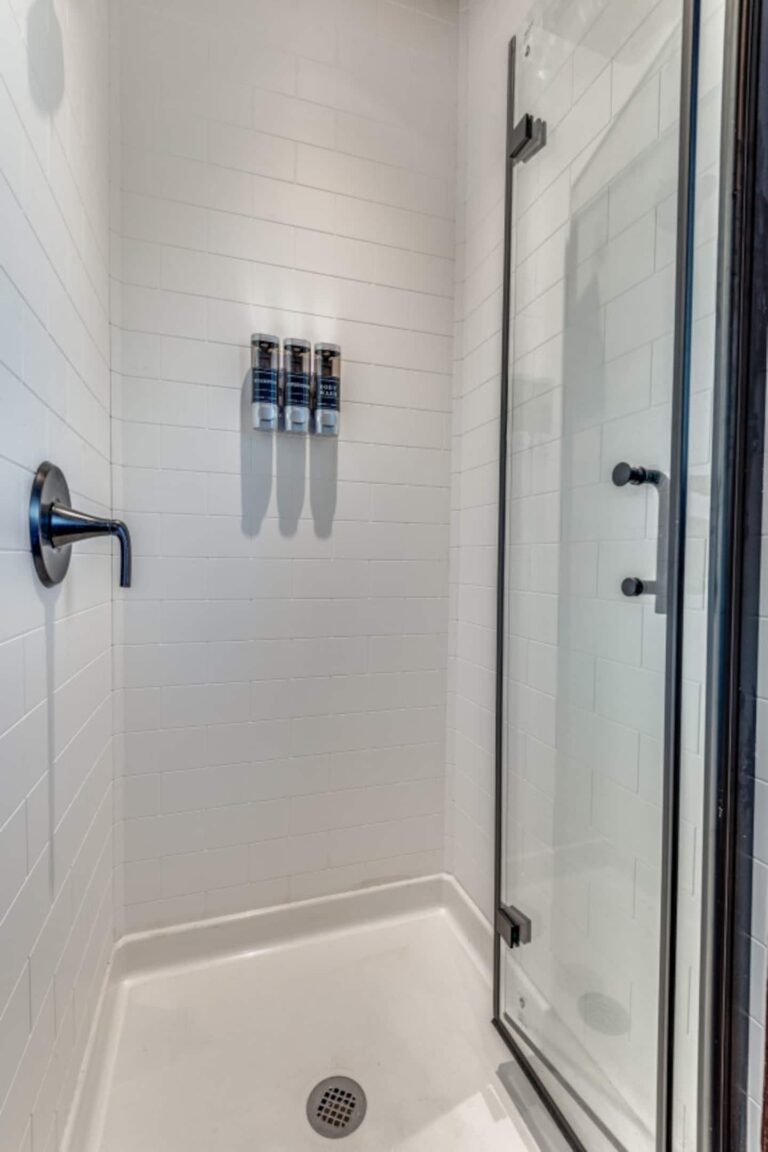 e96ce3bb 774d 426b a170 d5c6513d75e5 768x1152